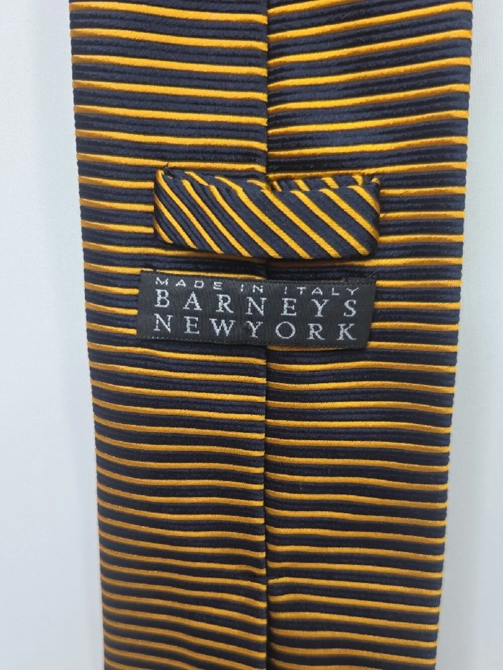 Barneys New York three horizontal